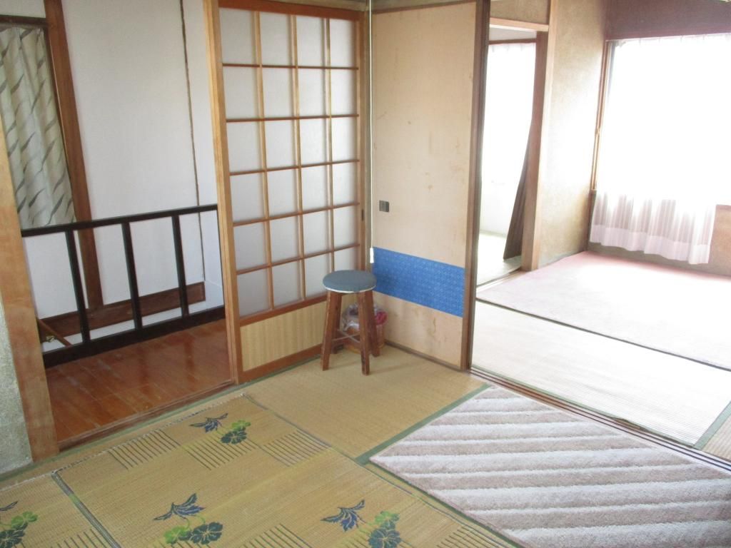 5DK House for Sale in Kanaori, Kasaoka City, Okayama - Thumbnail 3
