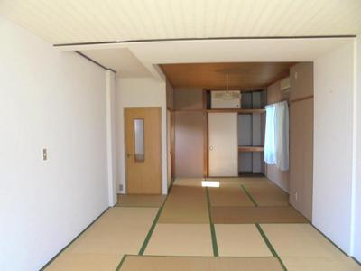 Steel-Framed Home with Inner Garage in Ono City, Fukui — Image 1, Ono, Fukui