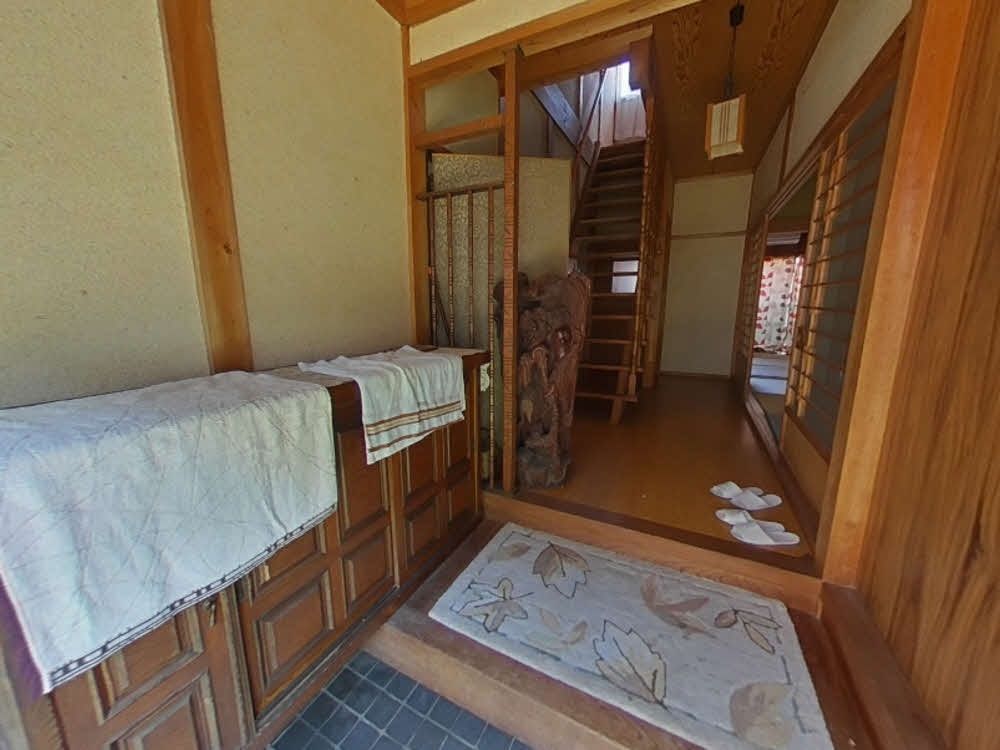 10DK Mountain Home with Storehouse & Land in Yazu, Tottori - Thumbnail 3