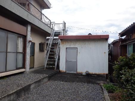 6DK House for Sale in Minamiise, Mie - 138.53 sqm on 439 sqm Land - Thumbnail 2