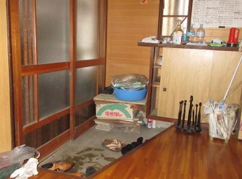 5DK Wooden House for Sale in Joetsu, Niigata - Corner Lot - Thumbnail 4
