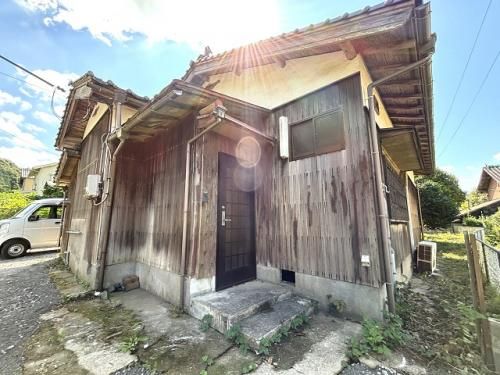 Former Salon 3DK House for Sale in Kurayoshi, Tottori - Main Image