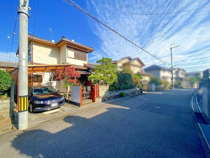 5LDK Detached House for Sale in Otsu, Shiga - 241sqm Land - Thumbnail 3