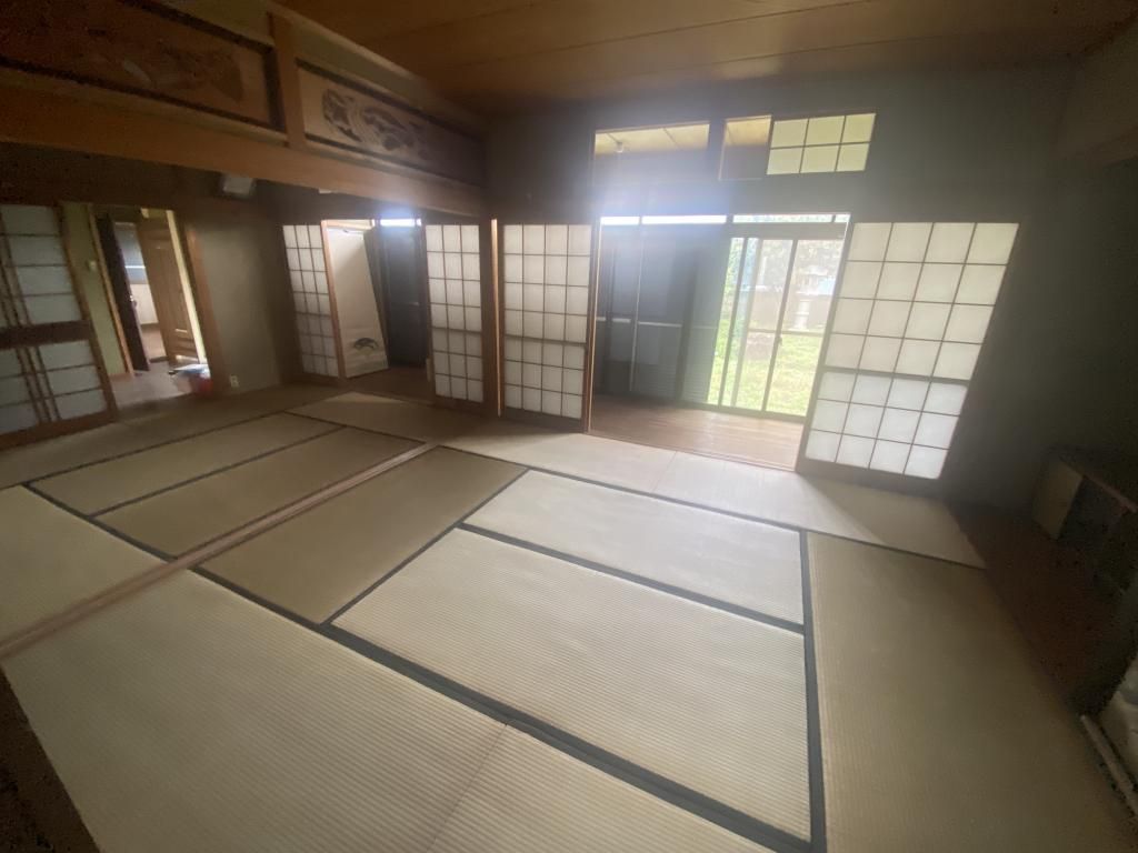 8DK House with Detached Unit on 961 sqm Land in Gojo City, Nara - Thumbnail 4