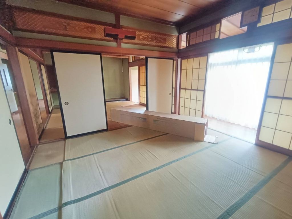 8DK Detached House for Sale in Odate, Akita - 719.51 sqm Land - Image 1