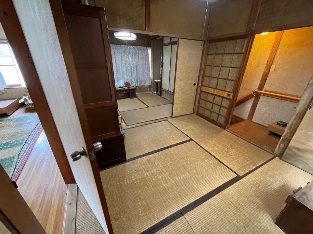 6LK Detached House for Sale in Seiyo City, Ehime Prefecture - Thumbnail 3