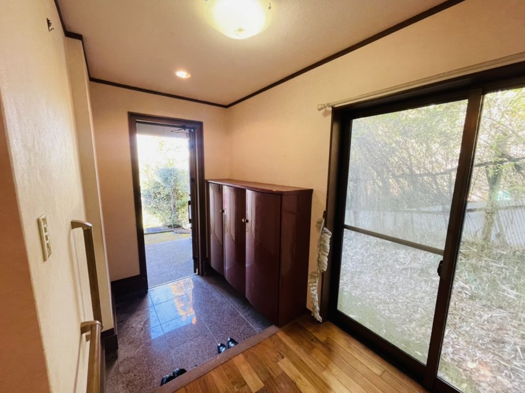 3LDK Hilltop House for Sale in Kirishima, Kagoshima - Thumbnail 3