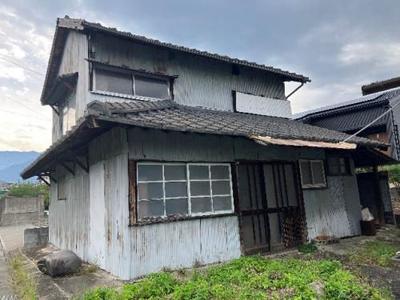 Spacious 9DK House with Garden Potential in Saijo City — Image 1, Saijo, Ehime