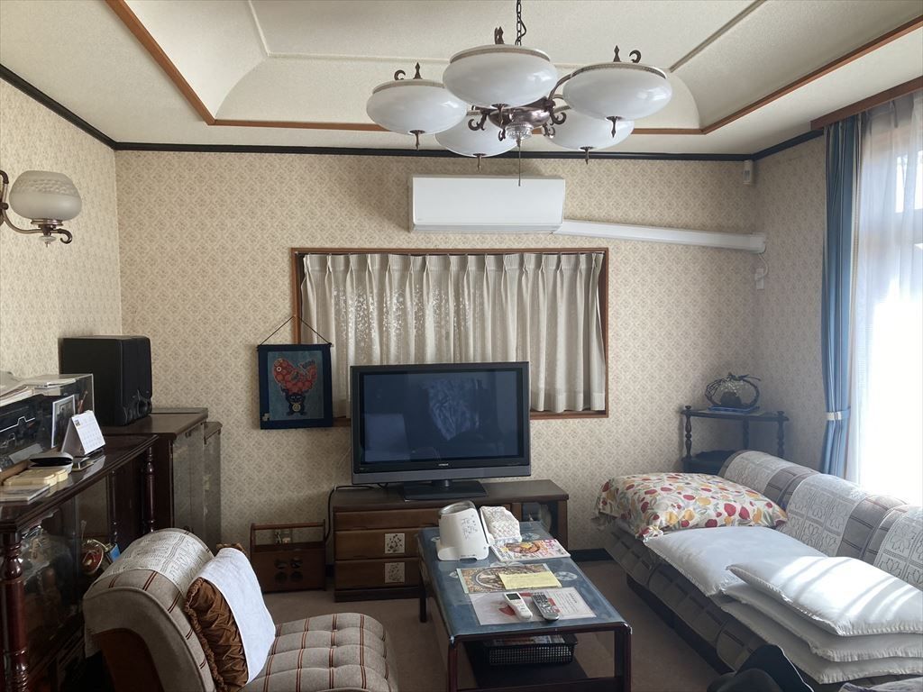 6LDK Detached House for Sale in Quiet Kakamigahara, Gifu - Thumbnail 3
