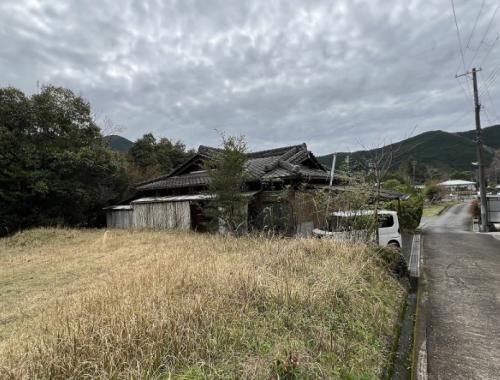 4DK Detached House for Sale in Tanabe, Wakayama - 381.47 sqm Land - Thumbnail 3