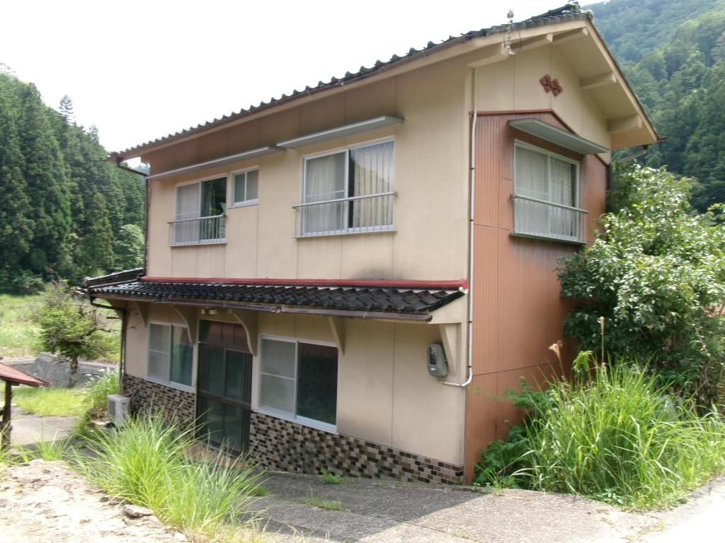 Sayo Town Akiya: 4DK House with Annex on Large Plot - Thumbnail 2