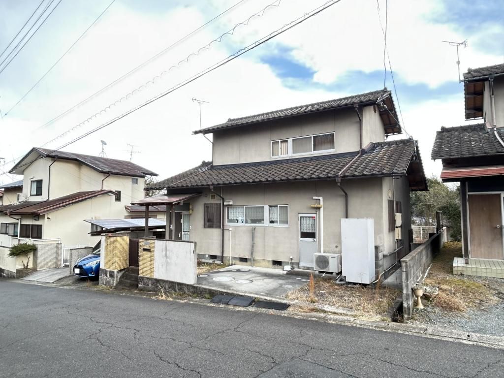 Renovated 3LDK House in Quiet Tsuyama, Okayama with Garden - Main Image