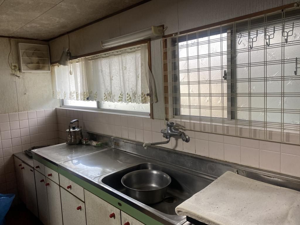 6DK Farmhouse with Land in Hofu City, Yamaguchi - Thumbnail 2