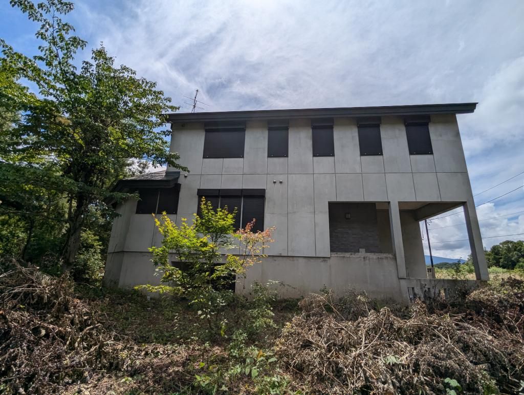 2LDK RC House with Mountain View in Kitashiobara, Fukushima - Thumbnail 2