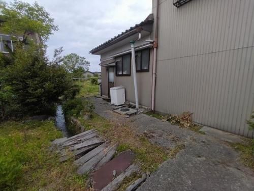 4LDK Detached House for Sale in Asahi Town, Toyama with Large Garden - Thumbnail 4