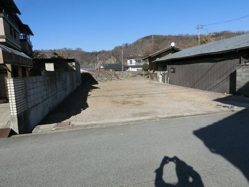 Vacant Land for Sale in Nirasaki, Yamanashi - Thumbnail 2