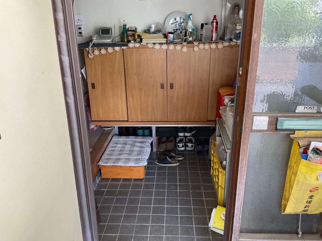 3LDK Single-Story House with Garden for Sale in Tobe Town, Ehime - Thumbnail 3