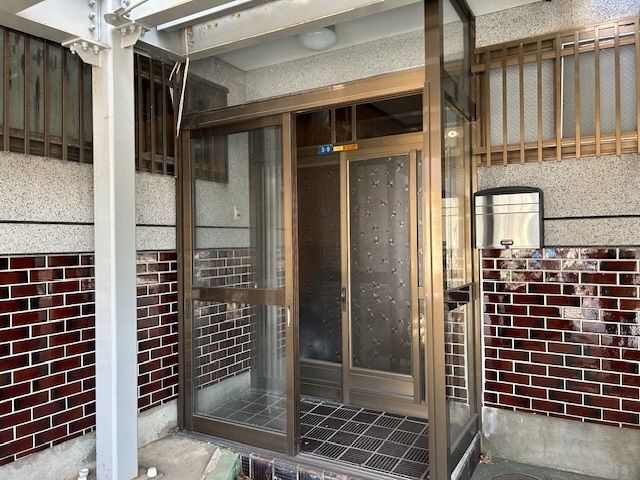Vacant House for Sale in Quiet Hirosaki, Aomori - 164.59 sqm - Thumbnail 2