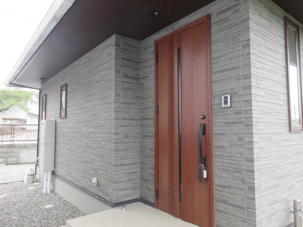Rent Historic Farmhouse 11K 233m² in Miyoshi City, Hiroshima - Thumbnail 2