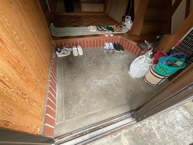 1 Million Yen Wooden House in Toba City for Renovation - Thumbnail 2