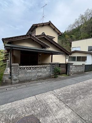 6DK House with Garden and Parking in Yonago City, Tottori - Thumbnail 2
