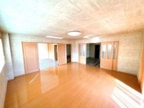7LDK 3-Storey House for Sale in Bunkyo, Fukui City - Thumbnail 4