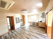 7LDK 3-Storey House for Sale in Bunkyo, Fukui City - Thumbnail 3