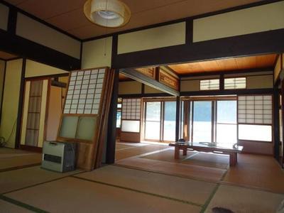 Spacious Wooden House for Sale in Akiota, Hiroshima — Image 2, Akiota, Hiroshima