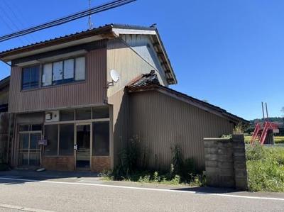 Spacious 1972 Detached House on Large Corner Plot in Oyabe, Toyama — Image 7, Oyabe, Toyama