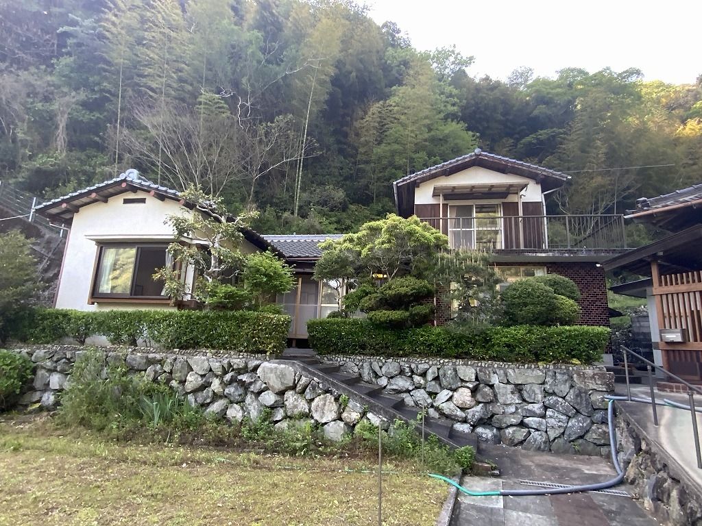 Detached 6DK House for Sale in Iwakuni, Yamaguchi - Thumbnail 2