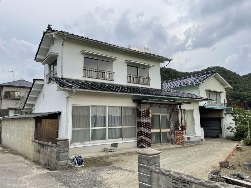 7DK Home with Shed and Land for Sale in Mihara, Hiroshima - Image 7