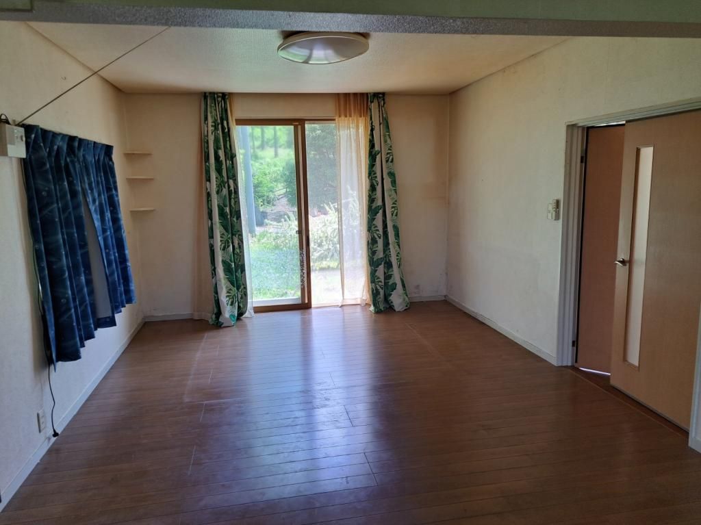 4DK House for Sale in Quiet Iizuna, Nagano with Mountain Views - Thumbnail 4