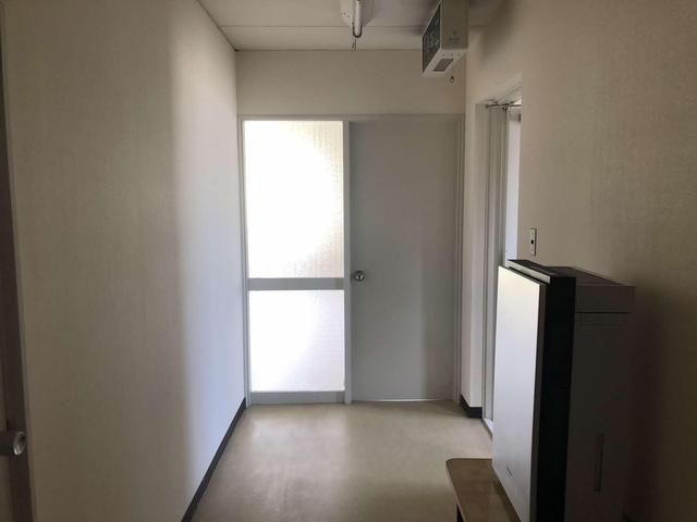 Shop Space for Rent in Hatsukaichi, Hiroshima - 50.72 sqm - Thumbnail 2