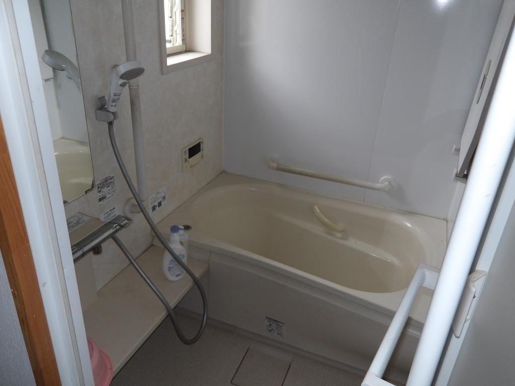 Spacious House in Gamagori with Parking - Thumbnail 4