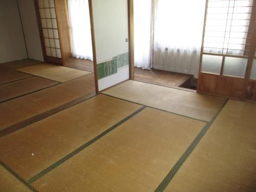 Spacious 5DK House with Land for Sale in Kasaoka, Okayama - Thumbnail 4
