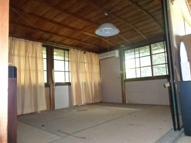 Spacious 1946 Kominka for Renovation Near Wakamiya Beach, Uki City - Thumbnail 3