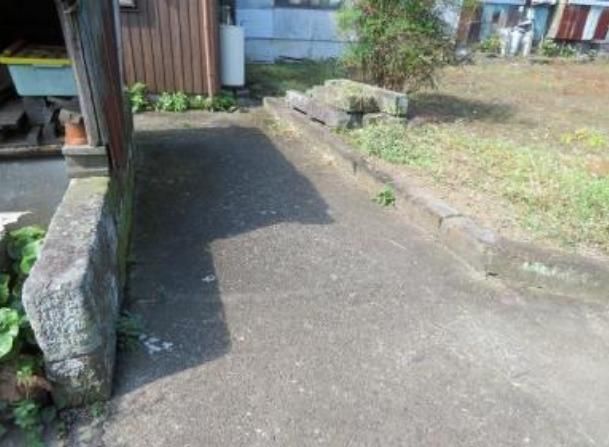 Vacant Land for Sale in Usuki City, Oita - 137.19 sqm Plot - Thumbnail 3