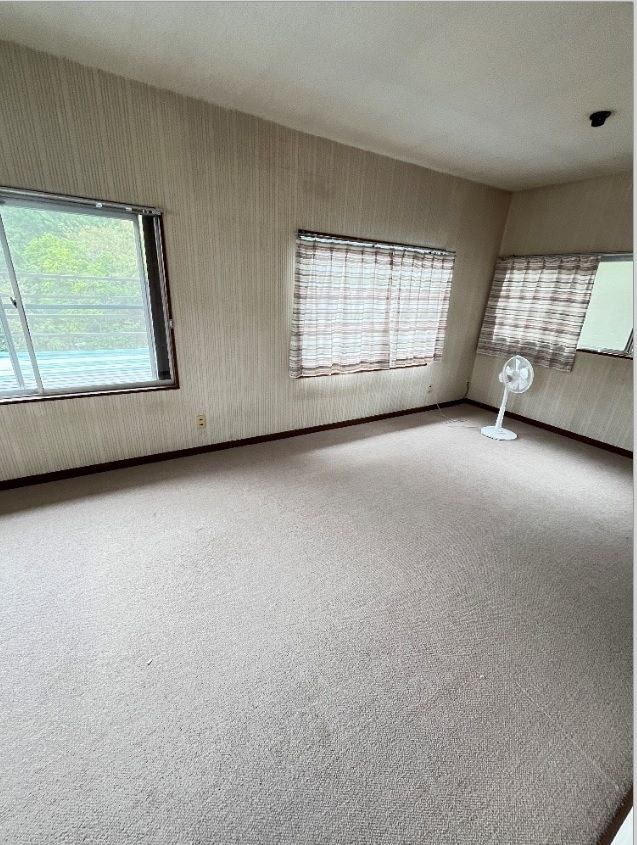 5LDK Detached House for Sale in Tsuru City, Yamanashi - Thumbnail 4