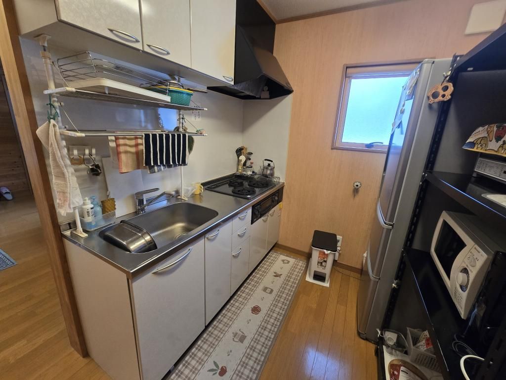 Spacious 2DK Wooden House on Large Plot in Hachimantai, Iwate - Thumbnail 2