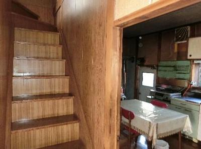 Spacious 6DK House with Large Plot in Nirasaki, Yamanashi — Image 3, Nirasaki, Yamanashi