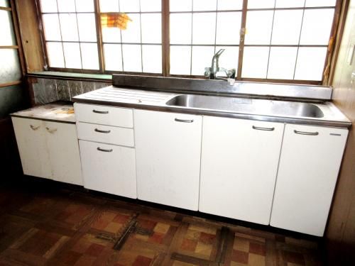 5DK Detached House on Large Corner Lot in Kasama, Ibaraki - Thumbnail 3