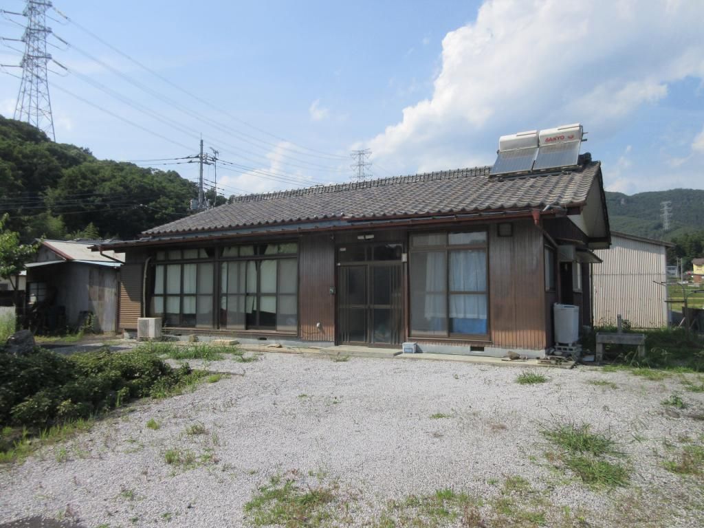 55-Year-Old Detached House on 859sqm Corner Lot in Ashikaga - Thumbnail 2