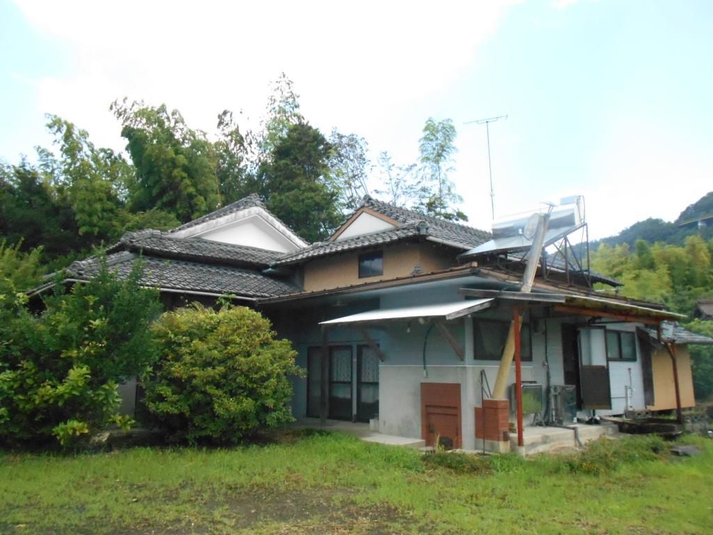5DK Rental House in Ebino, Miyazaki | 160.98 sqm with Garden - Image 7
