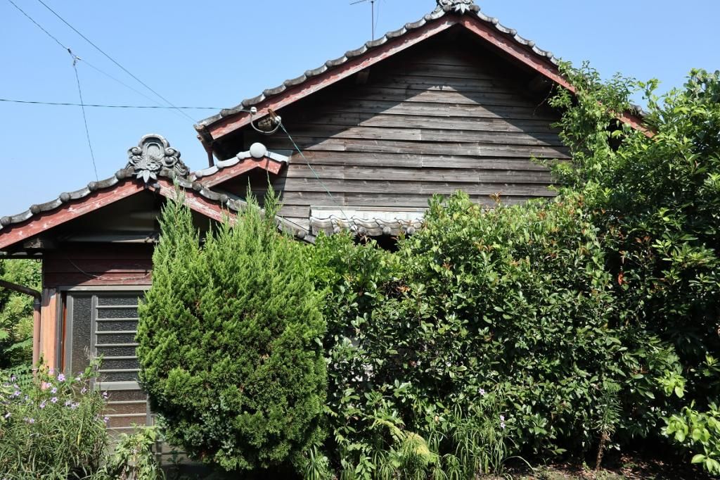 Fixer-Upper 3DK House Near Station and Sea in Takanabe, Miyazaki - Thumbnail 2