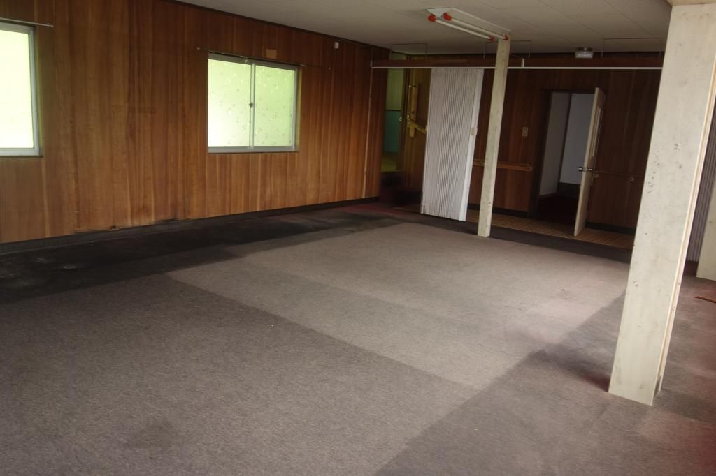 Spacious 13DK House with 875sqm Land in Iki City, Nagasaki - Thumbnail 3