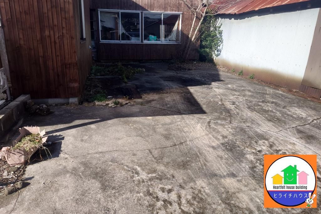 6DK House for Sale in Hirao Town, Yamaguchi - 185 sqm Land - Thumbnail 4