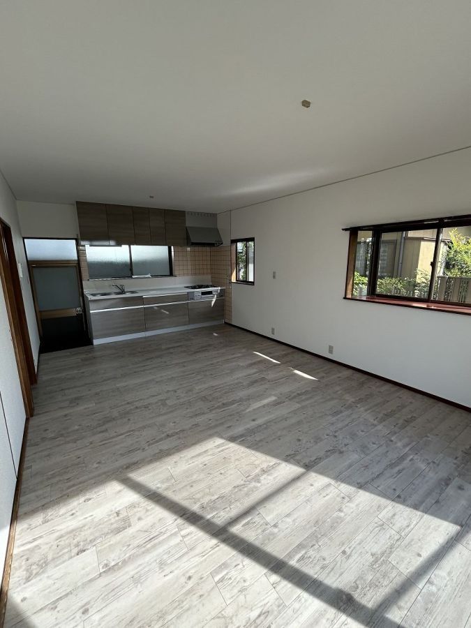 Renovated 4LDK House for Rent in Miyazaki City - Thumbnail 4