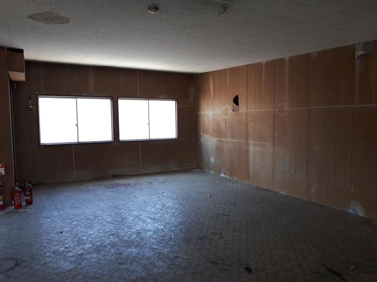 Warehouse for Rent in Ureshino, Saga | 232.65 sqm Space - Thumbnail 4