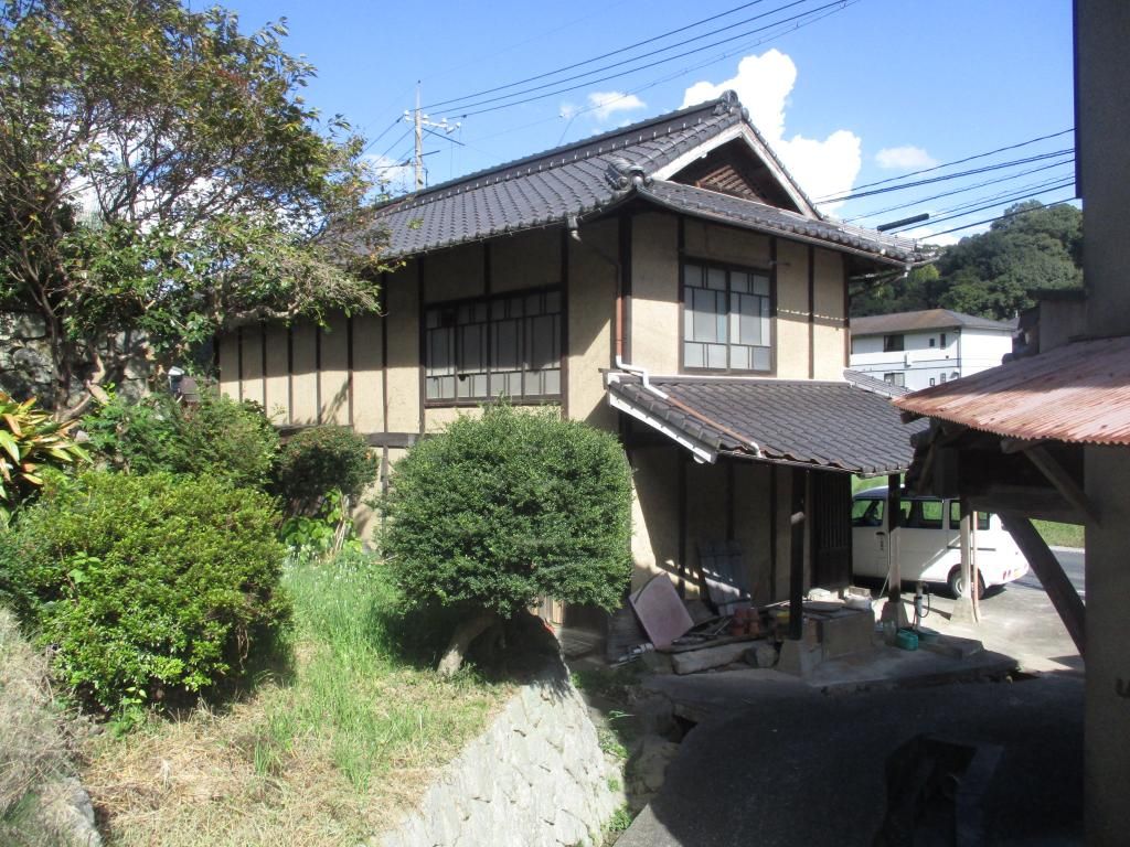 10DK Akiya Bank House with Garden & Field in Kasaoka, Okayama - Thumbnail 2