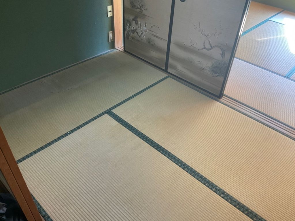 2LDK Wooden House for Sale in Toba City, Mie Prefecture - Thumbnail 3